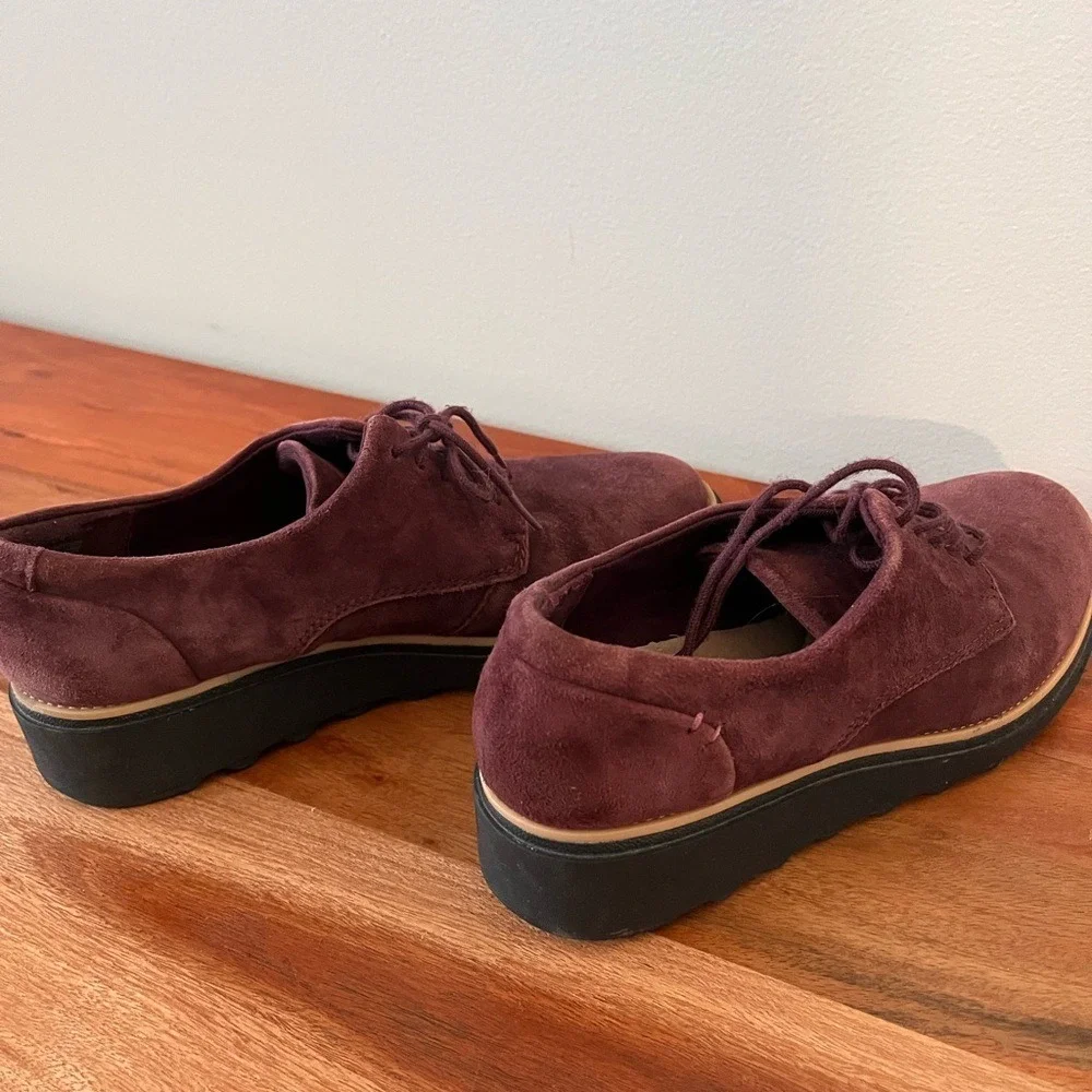 Clarks Women's Sharon Noel Oxford in‎ Burgundy Suede